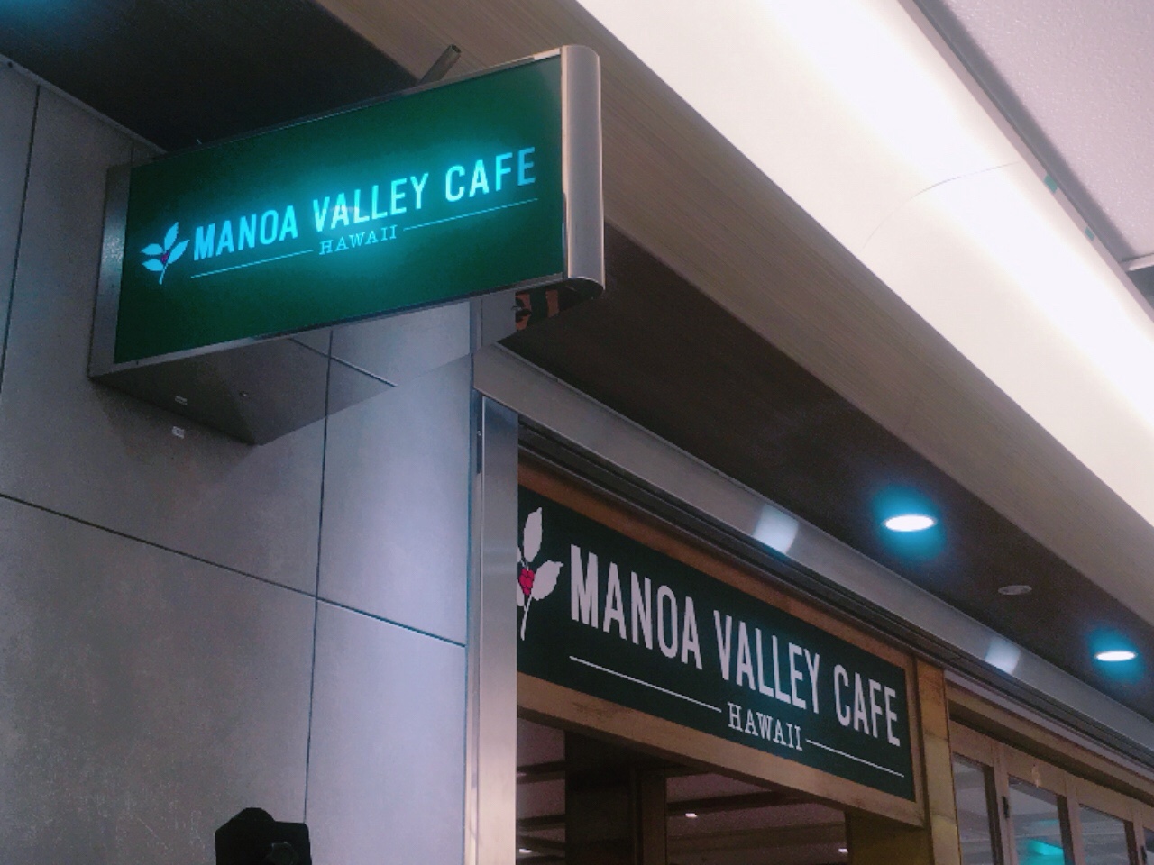 名古屋駅周辺のハワイアンテイストでお洒落なカフェ！全国初のカフェ「MANOA VALLEY CAFE」でランチしてきました！